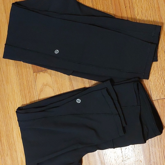 2 Prs Lululemon Speed Up Tights - Picture 5 of 10